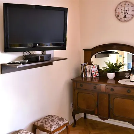 Romantic Old Apartmán
