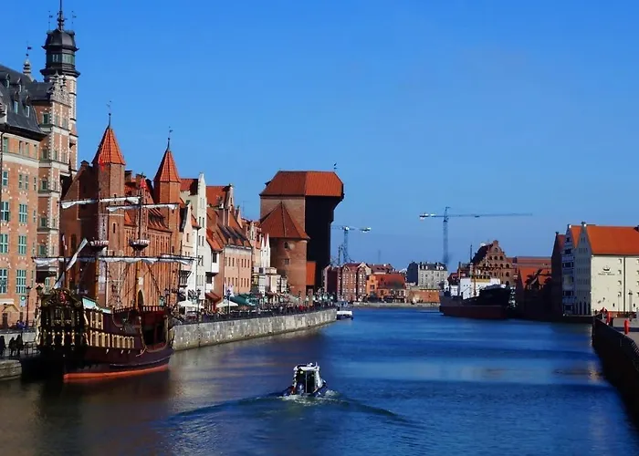 Romantic Old Apartment